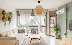 Lovely 1Br Apt Florentin Center Elevatorbalcony